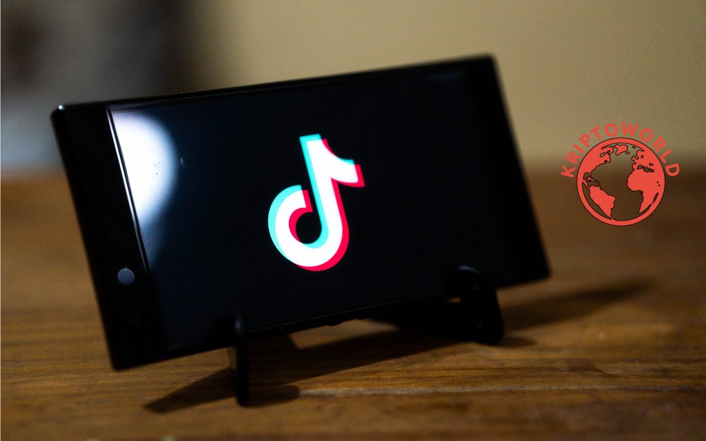 Betiltották a kriptohirdetéseket a TikTokon