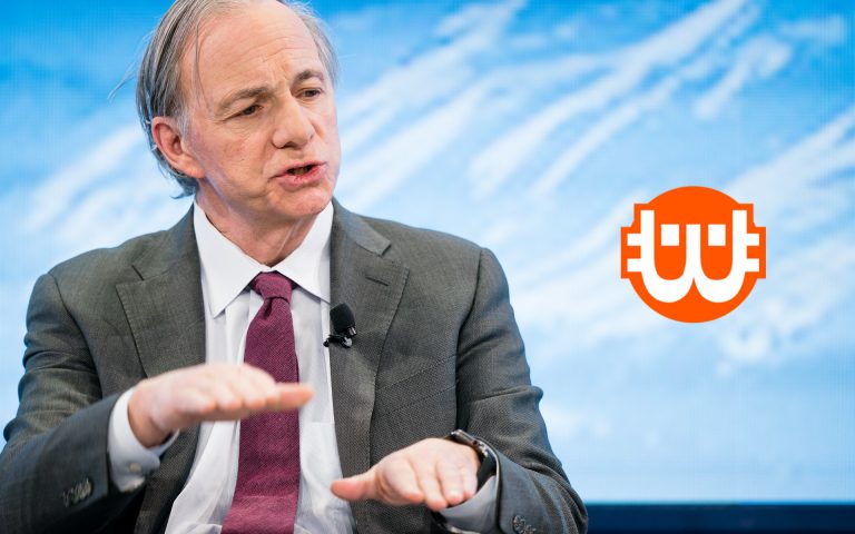 A világ egyik legnagyobb fedezeti alapjának alapítója is inkább bitcoinba fektet