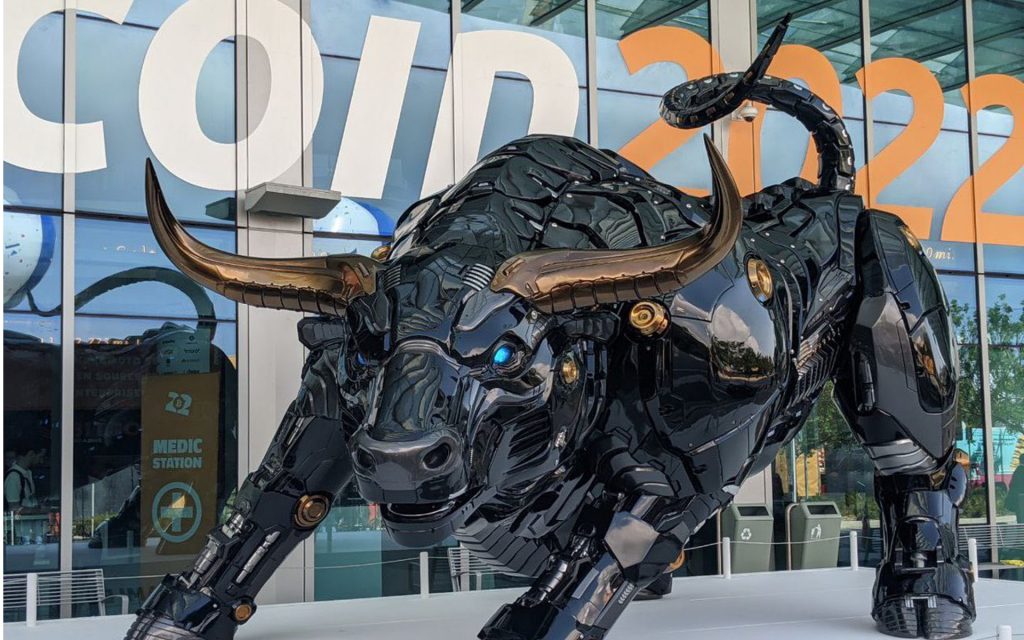 Lézerszemű bikaszoborral indítja a Bitcoin 2022-t Miami polgármestere
