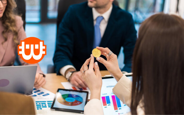 A világpolitikai helyzet miatt mindenkinek érdemes lenne bitcoint birtokolnia