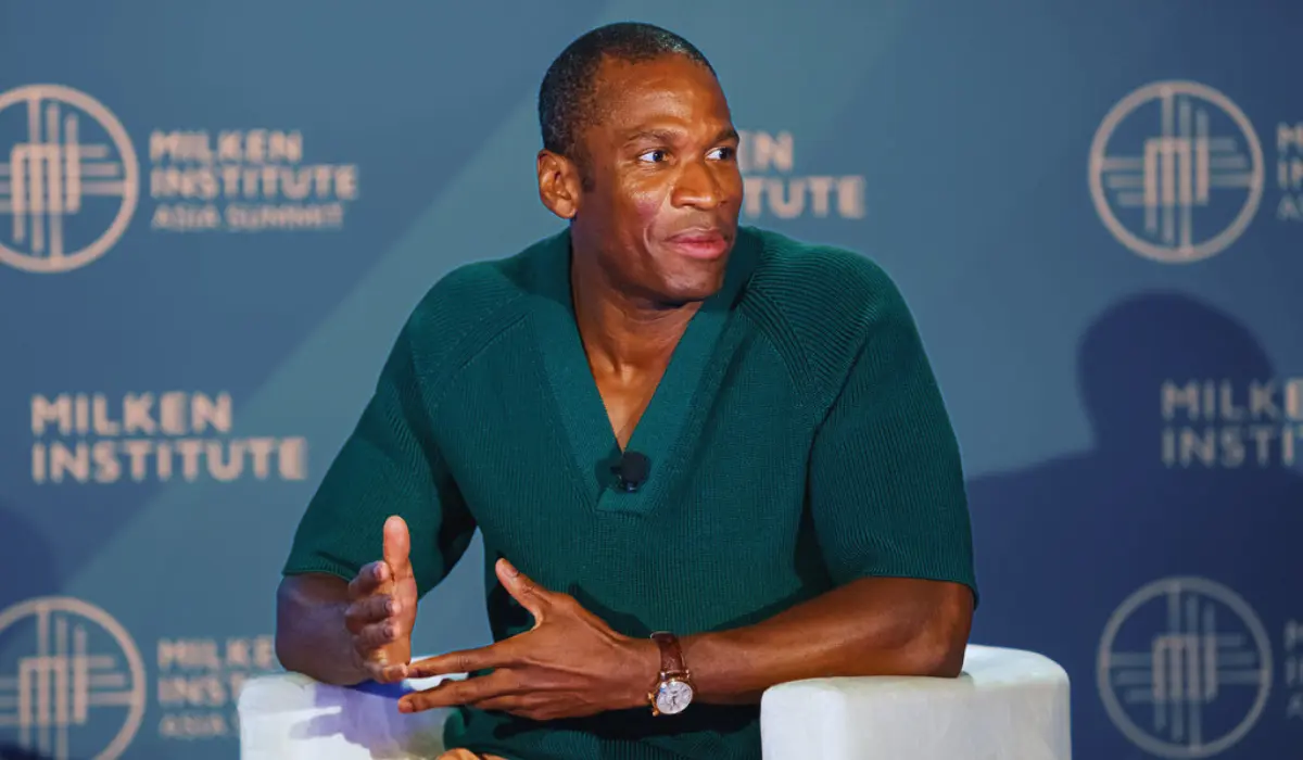 Arthur Hayes megcsinálta a legarthurhayesebb dolgot: felpumpálta a tokent, aztán kiszállt