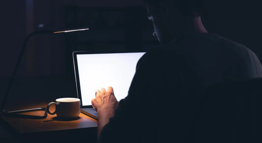 Rekord szintre nőttek a kriptós csalások – és ez többet mond a piacról, mint hinnéd