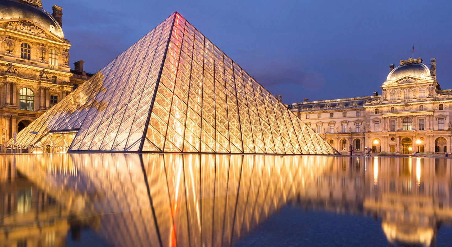 A párizsi Louvre, és Ibiza lett a következő kriptós konferenciák helyszíne A párizsi Louvre, és Ibiza lett a következő kriptós konferenciák helyszíne