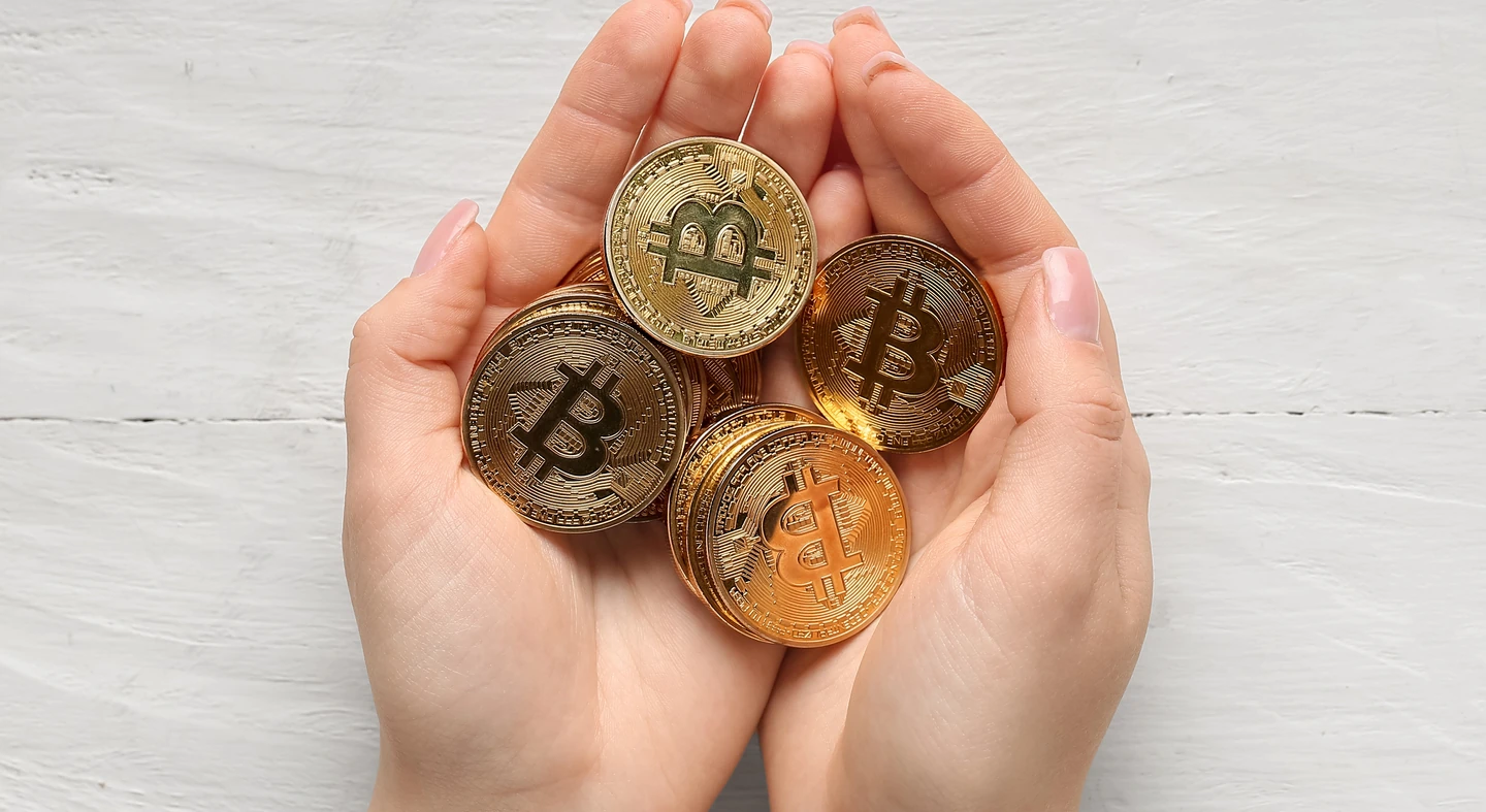 Nyomás alá került a bitcoin árfolyama nyomás alatt az újabb iráni légicsapások után Nyomás alá került a bitcoin árfolyama nyomás alatt az újabb iráni légicsapások után