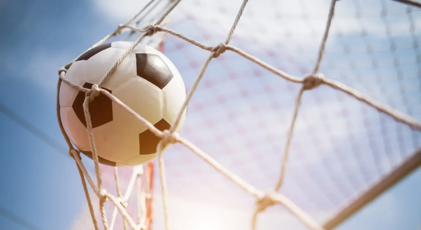 A futball már a kriptocégeknek is aranybánya, de a csalók is rárepültek
