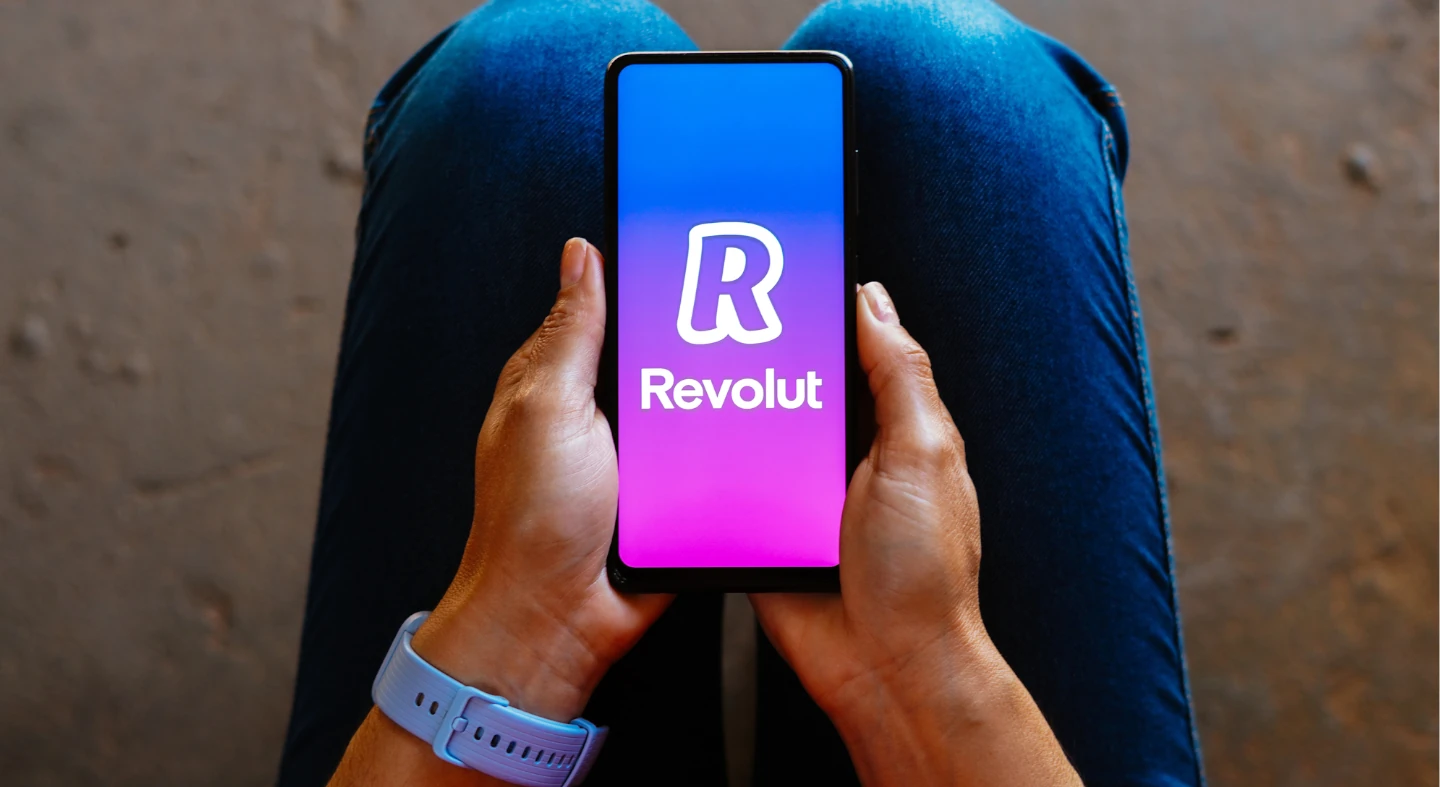 Kivezeti az USDT-t Európából a Revolut – ez áll a háttérben