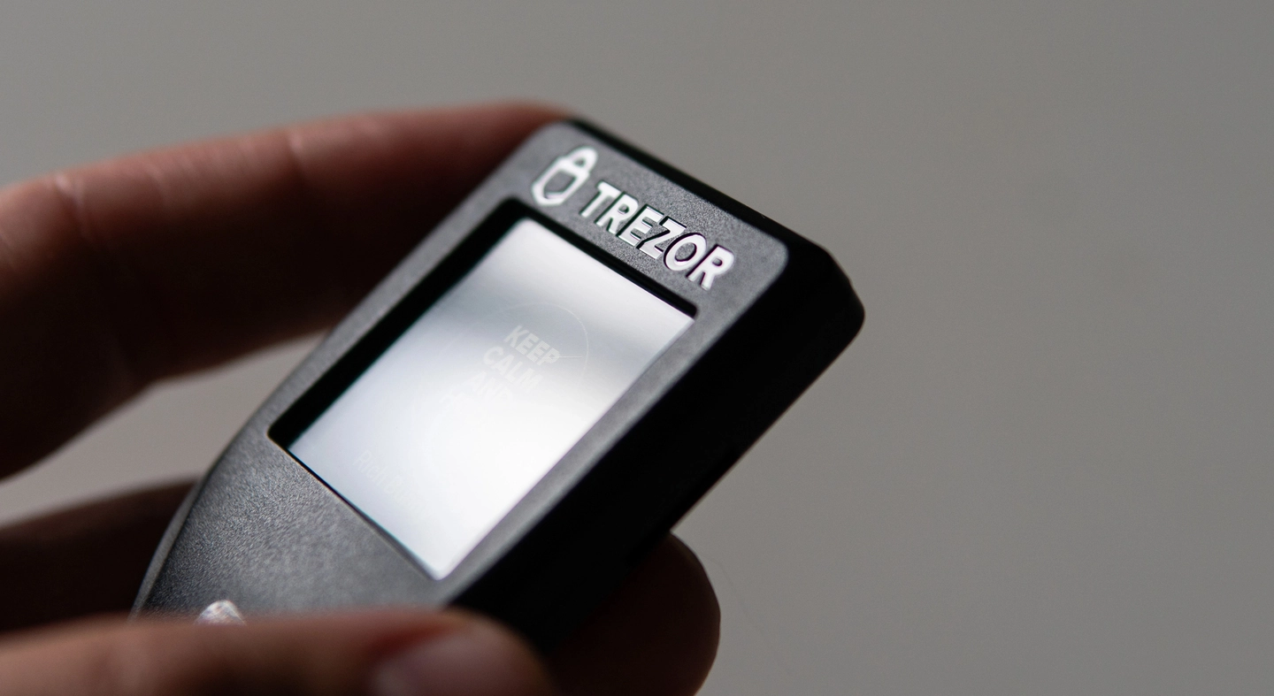 Trezor-adatszivárgás: 13.689 ügyfél adatai kerülhettek illetéktelen kezekbe