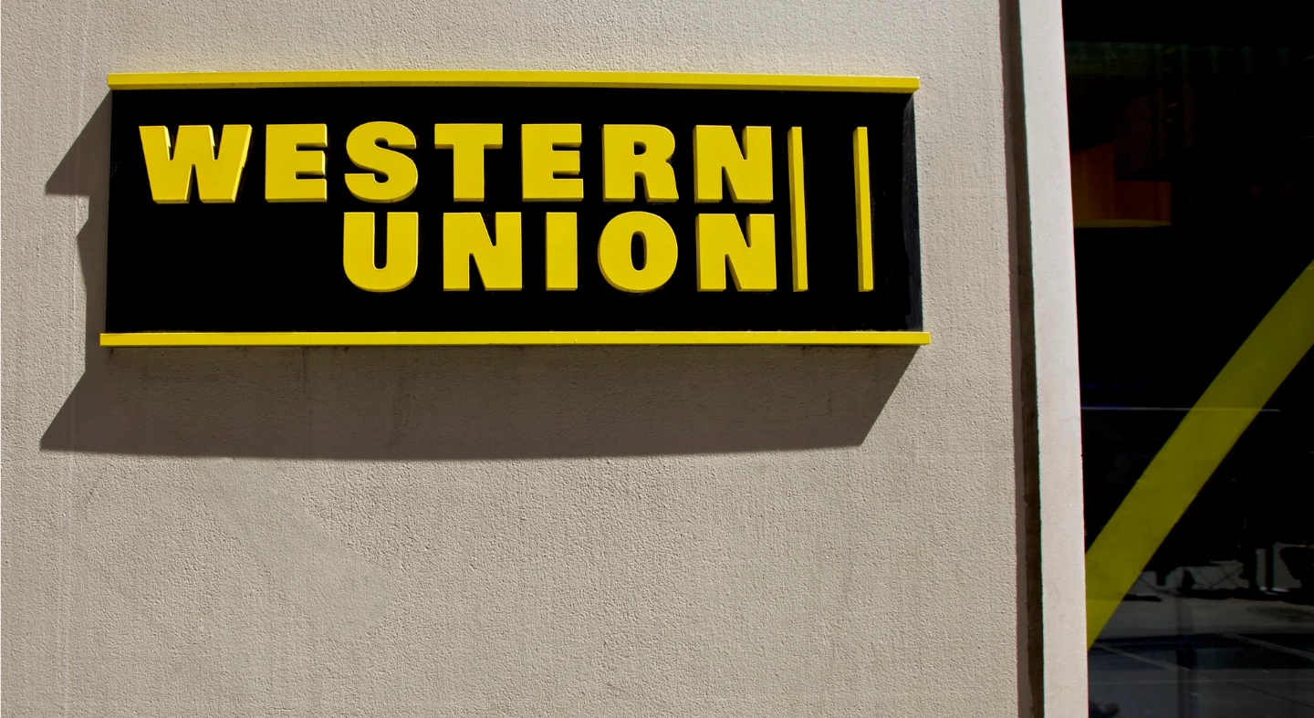 Kártyás stablecoin-fizetést vezet be a Western Union